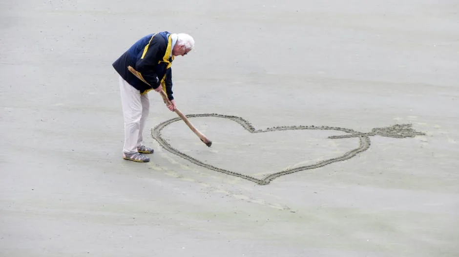 love-old-people-the-heart-of-pension-160936