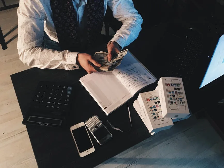 All 4 Comms_Staying in line with a budget