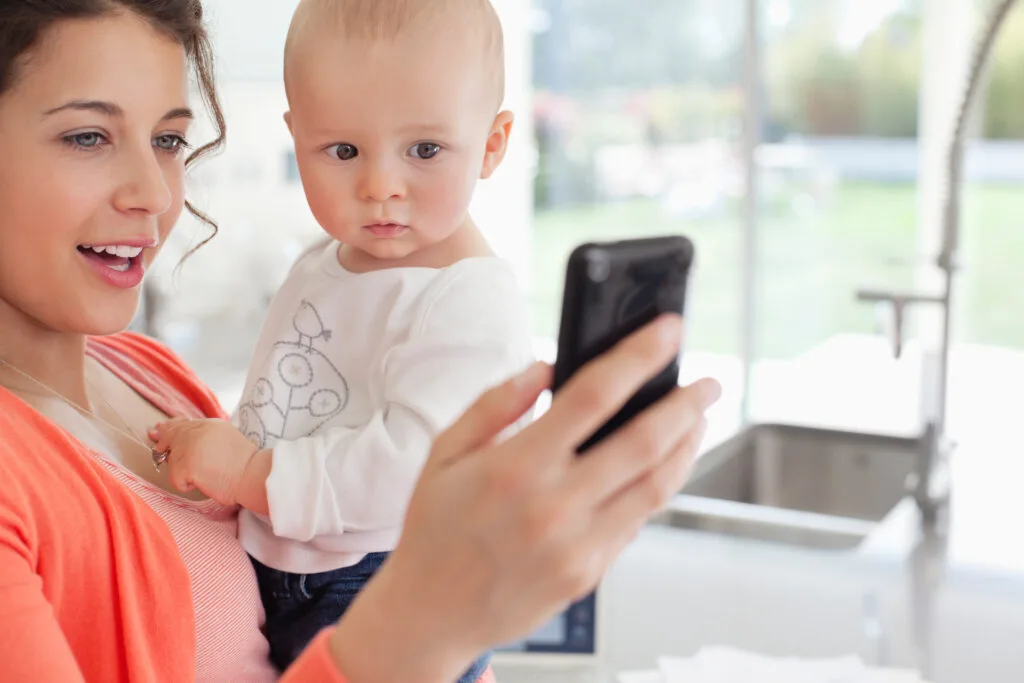 All 4 Comms_mum marketing UK