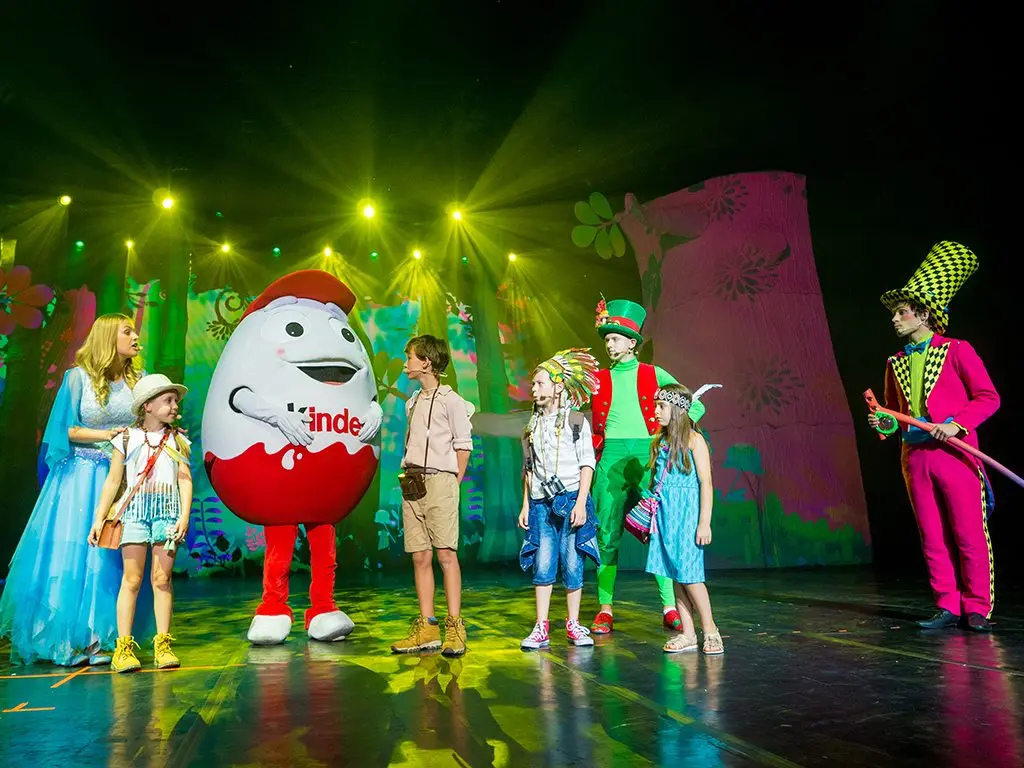 View on the performance during the “Magical Forest” event organized by Kinder