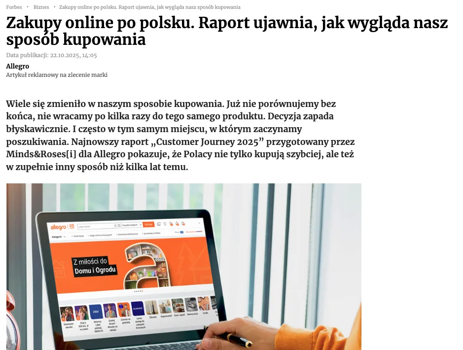 Forbes article about online shopping trends in Poland, showing a person browsing Allegro on a laptop.